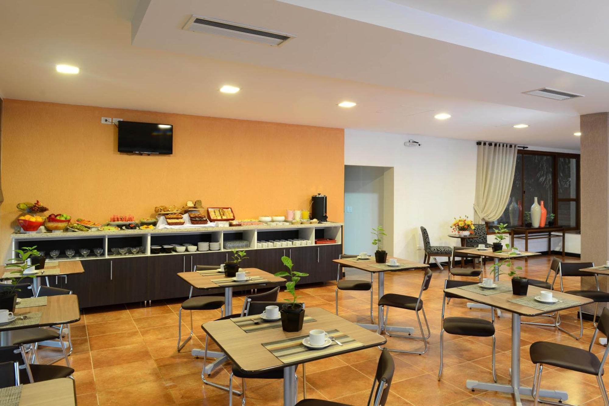 פוארטו איגואסו Arami Hotel & Lodge מראה חיצוני תמונה