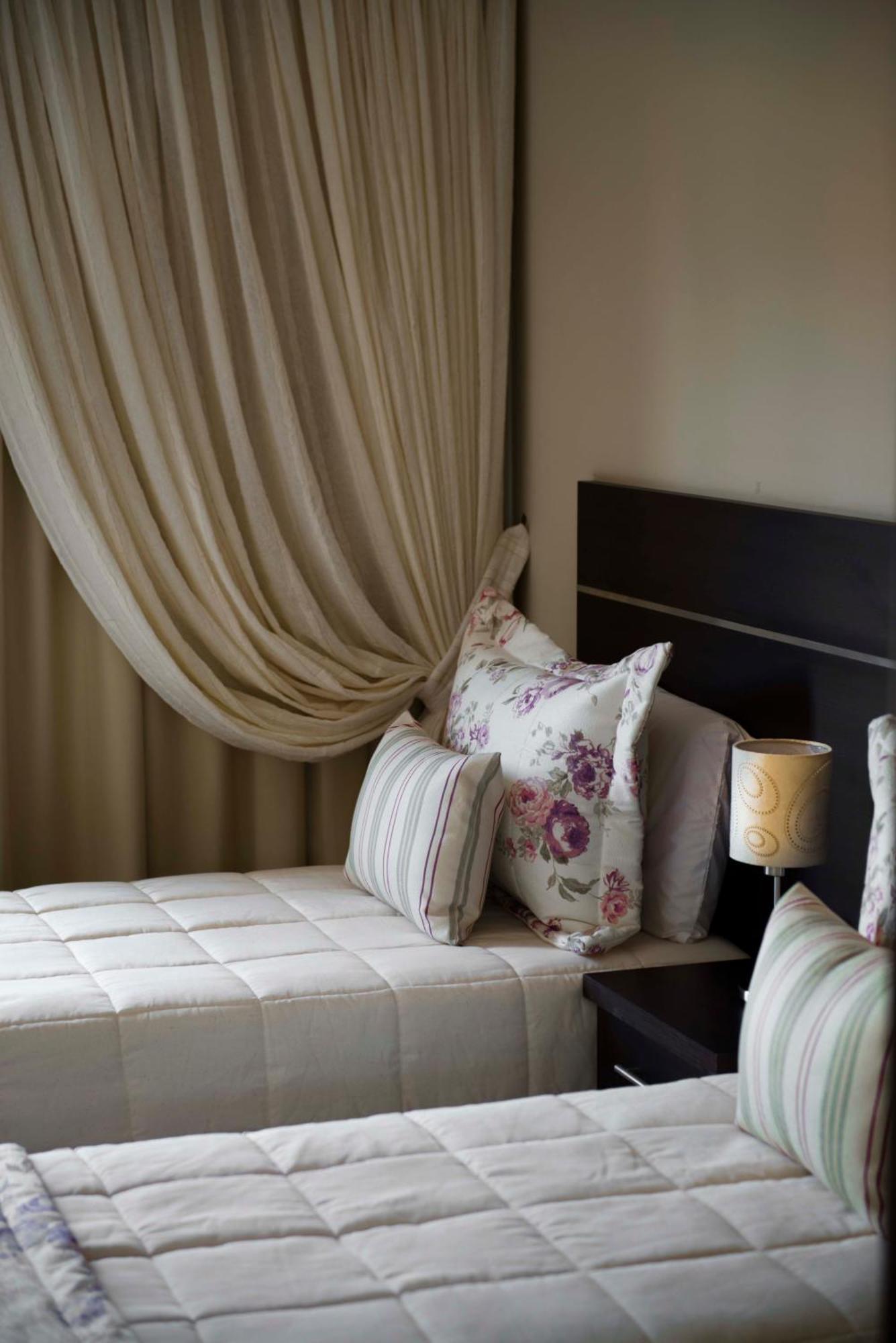 פוארטו איגואסו Arami Hotel & Lodge מראה חיצוני תמונה